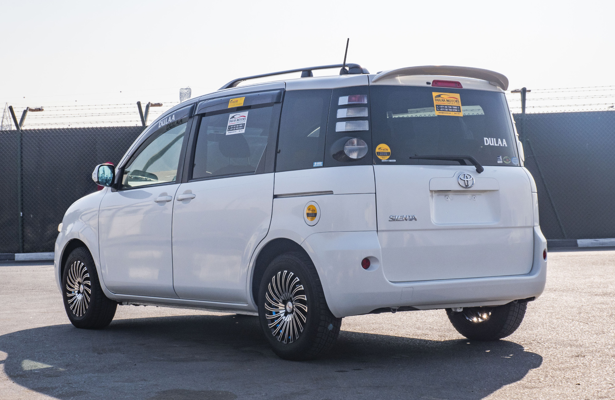 
								Toyota Sienta 2wd Model 2009 7seaters full									