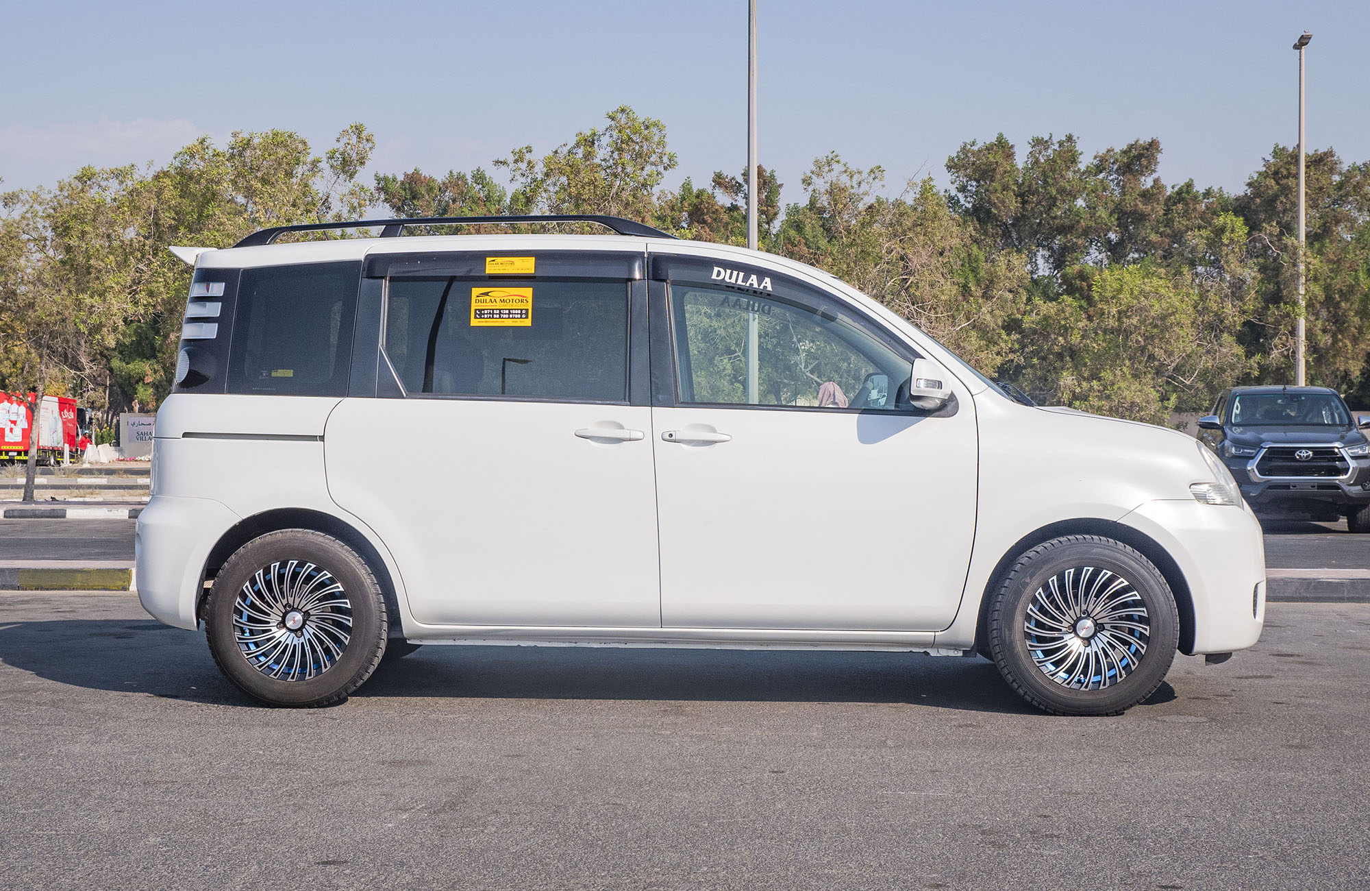 
								Toyota Sienta 2wd Model 2009 7seaters full									