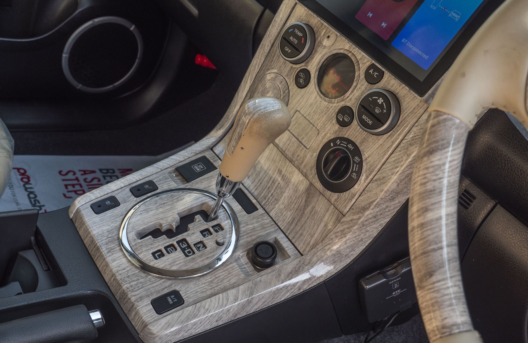 
								Suzuki Escudo 2011 4WD full									