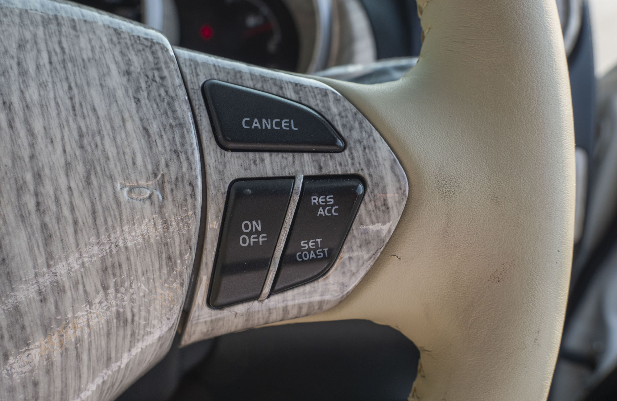 
								Suzuki Escudo 2011 4WD full									