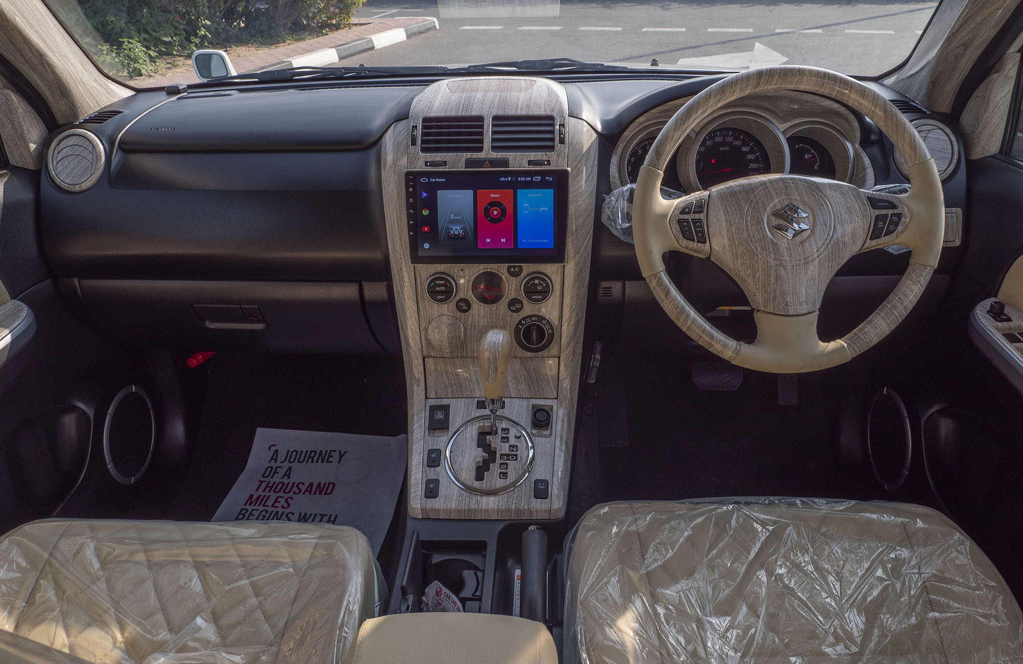 
								Suzuki Escudo 2011 4WD full									