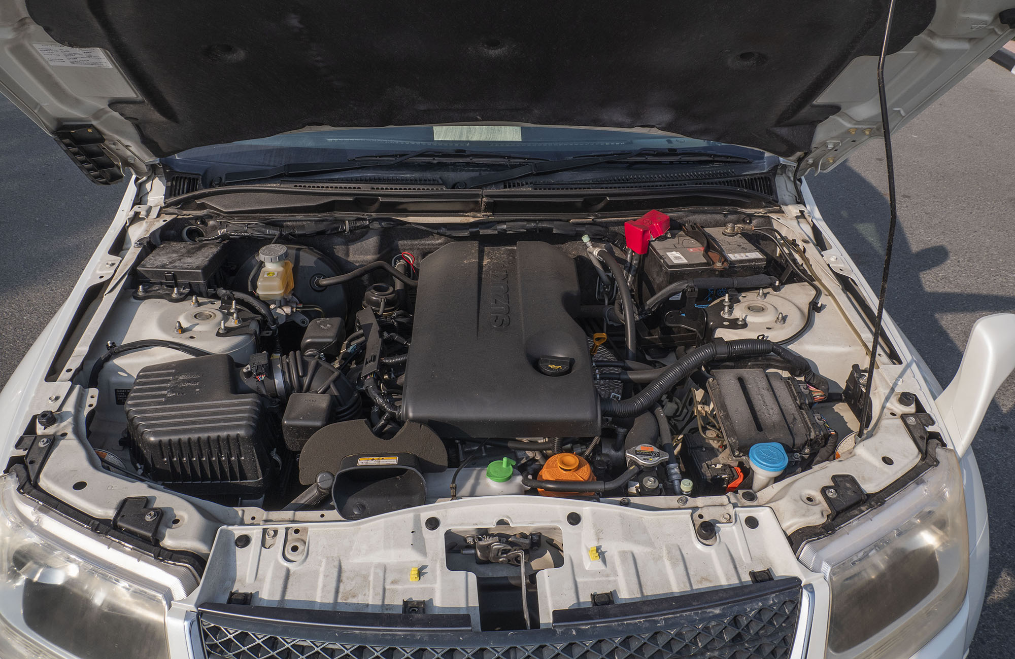 
								Suzuki Escudo 2011 4WD full									