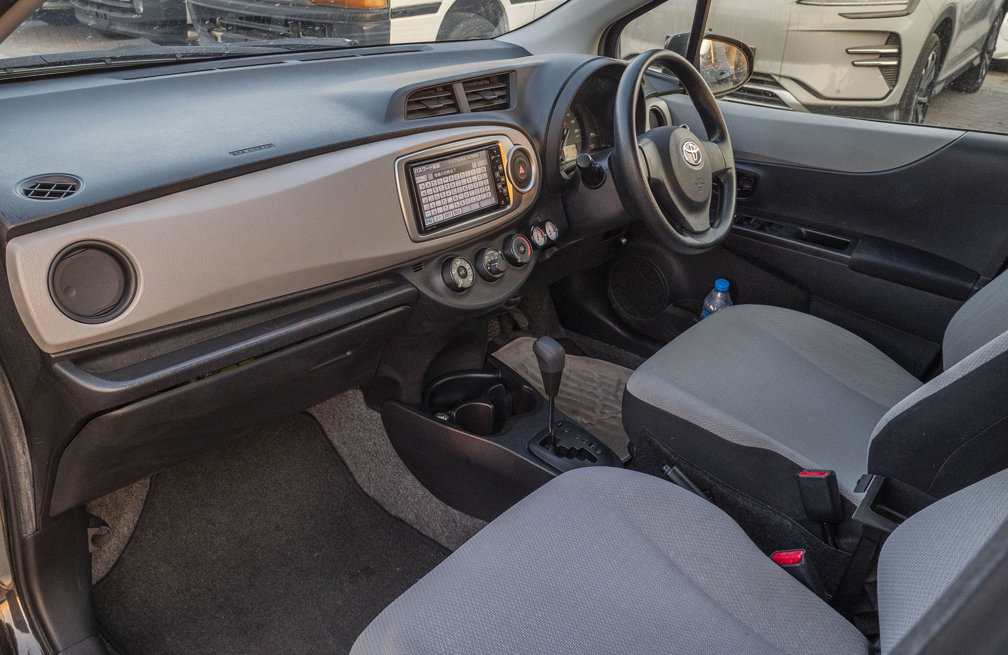 
								Toyota Vitz Model 2008 2wd full									