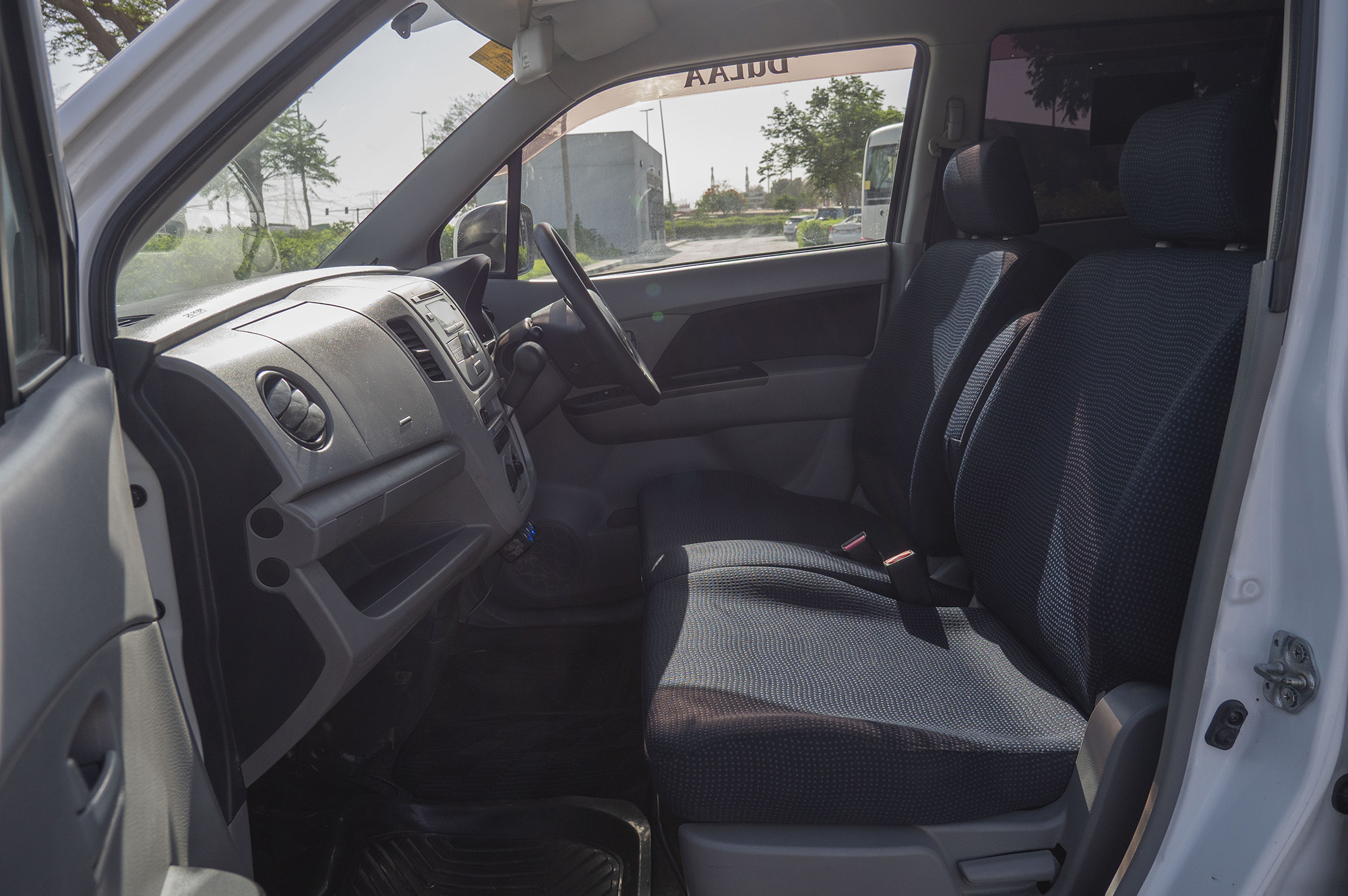 
								Suzuki Wagon R Model 2011 full									