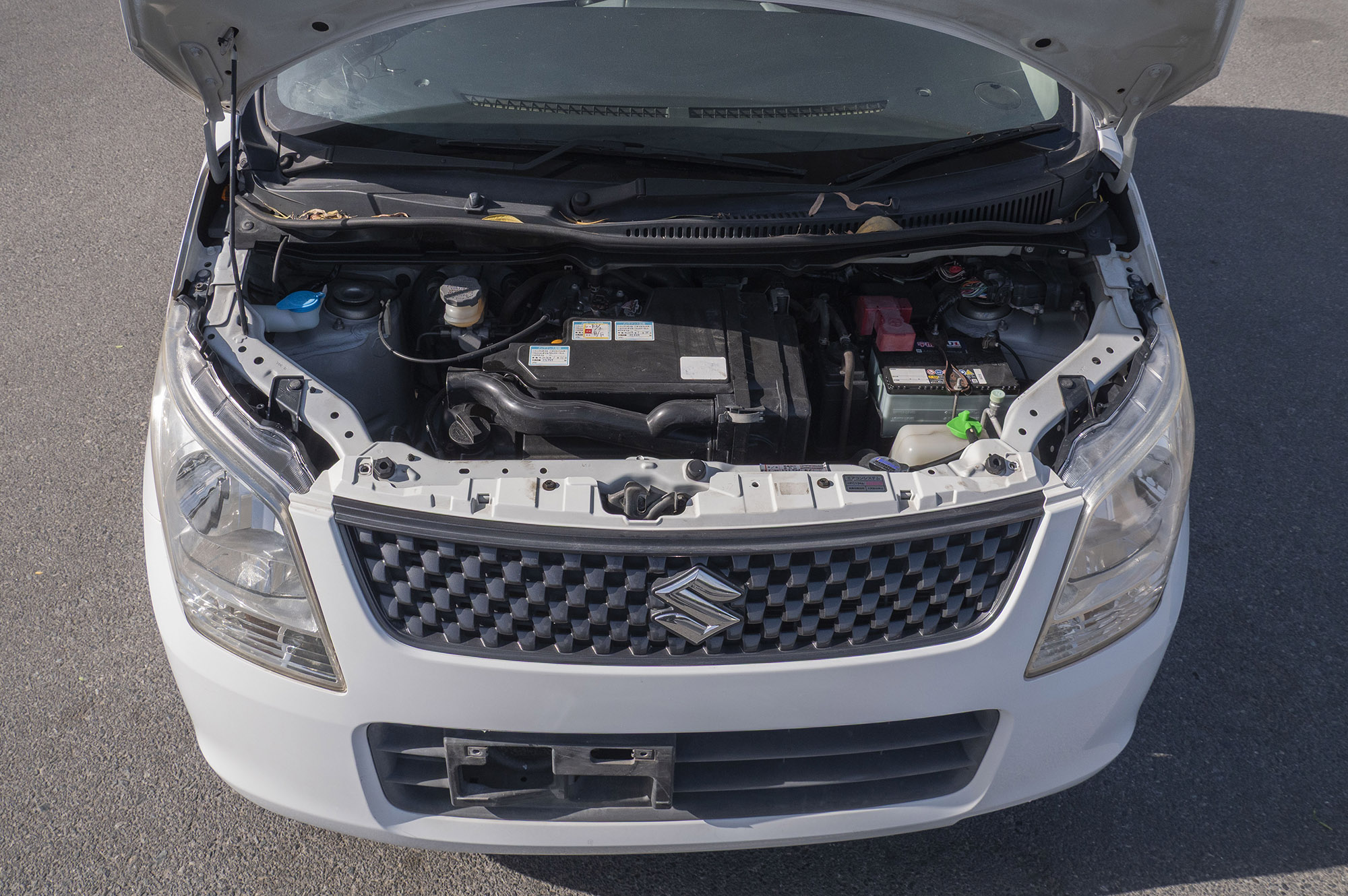 
								Suzuki Wagon R Model 2011 full									