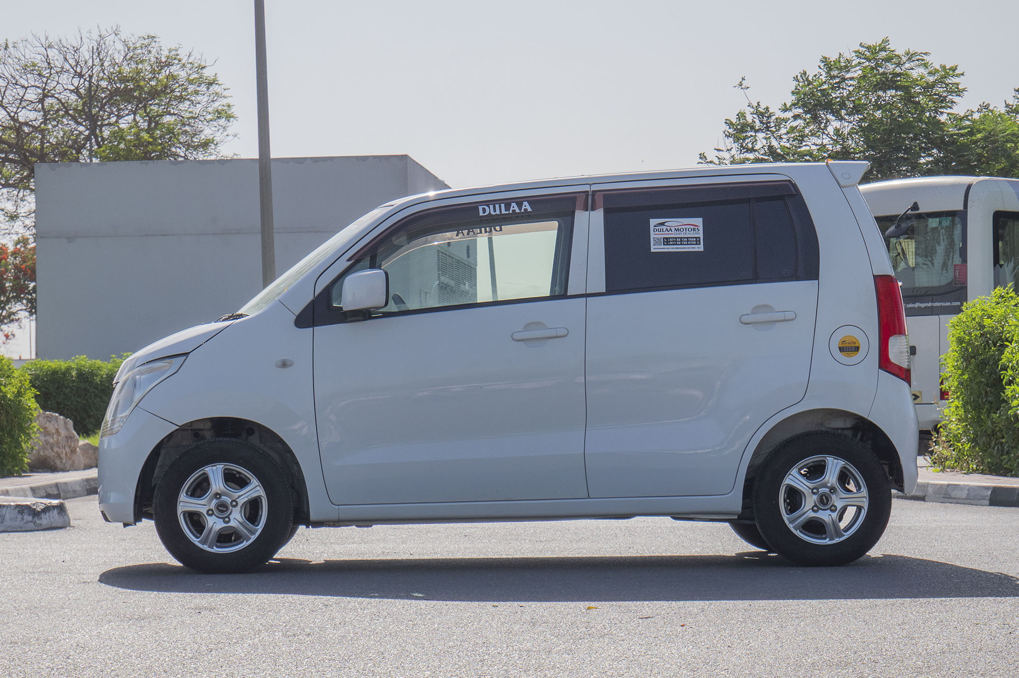 
								Suzuki Wagon R Model 2011 full									