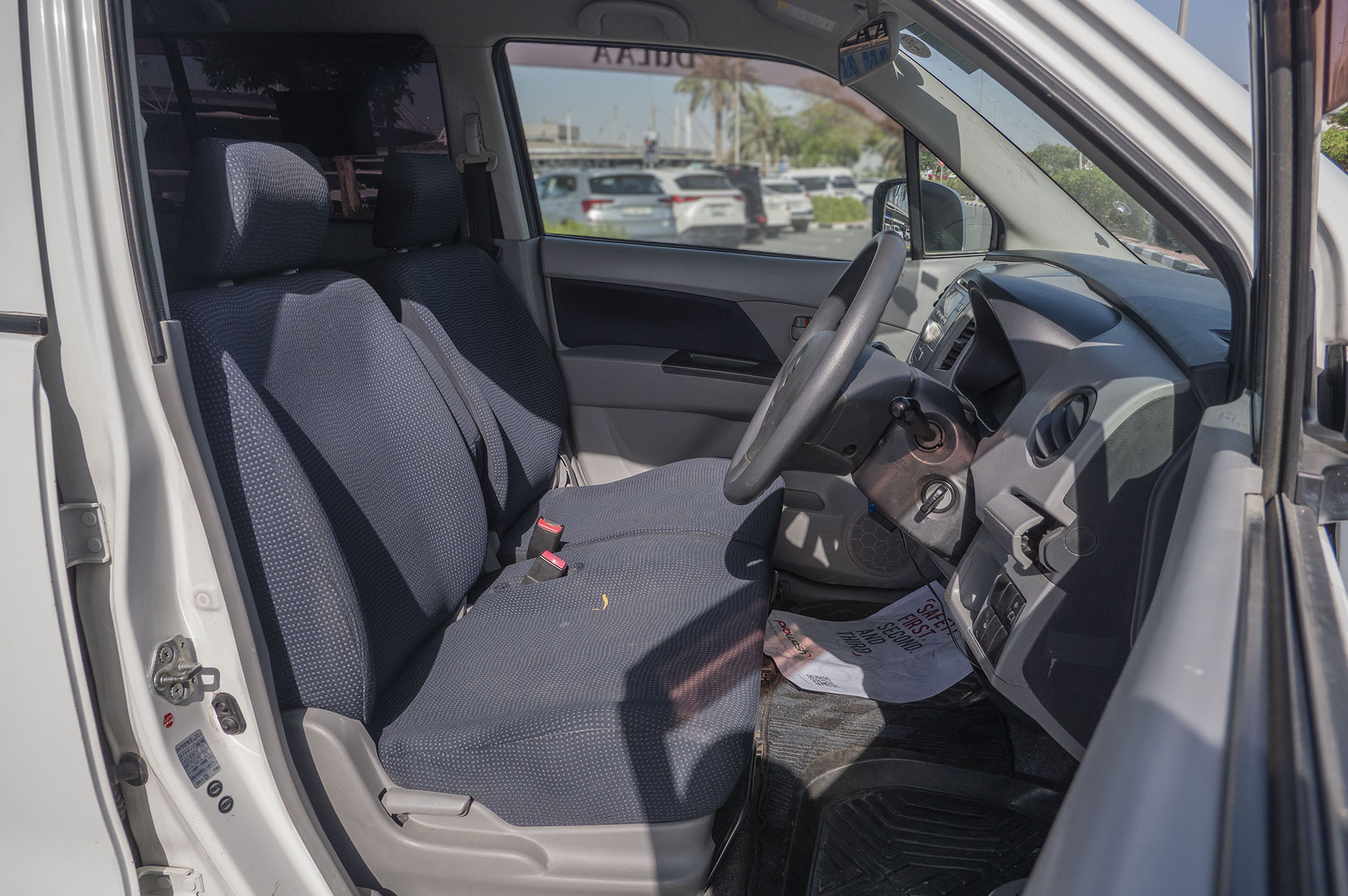 
								Suzuki Wagon R Model 2011 full									