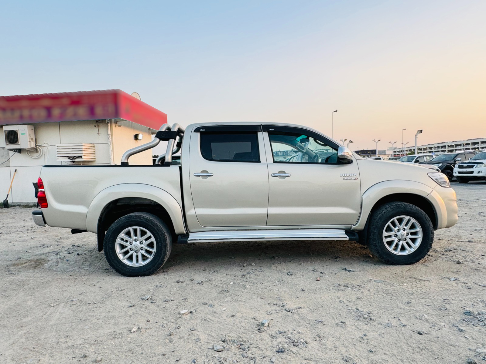 
								Toyota Hilux 2014 Model AT full									