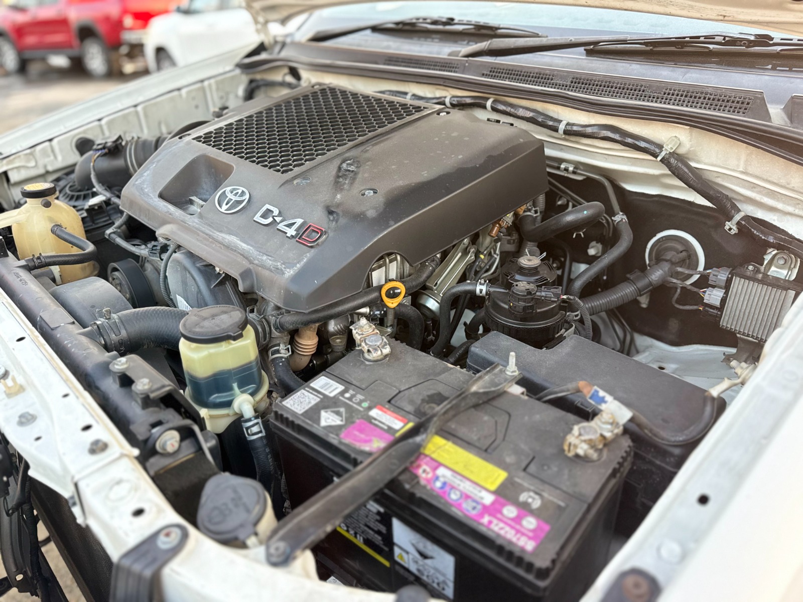 
								Toyota Hilux 4×4 2012 Model AT full									