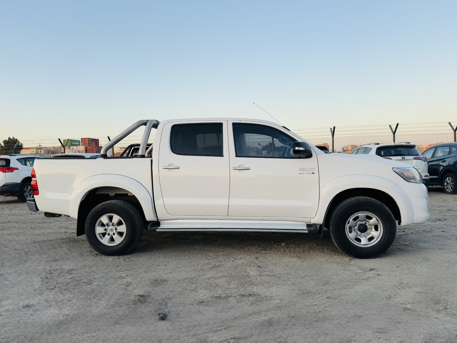 
								Toyota Hilux 2010 Model Manual full									