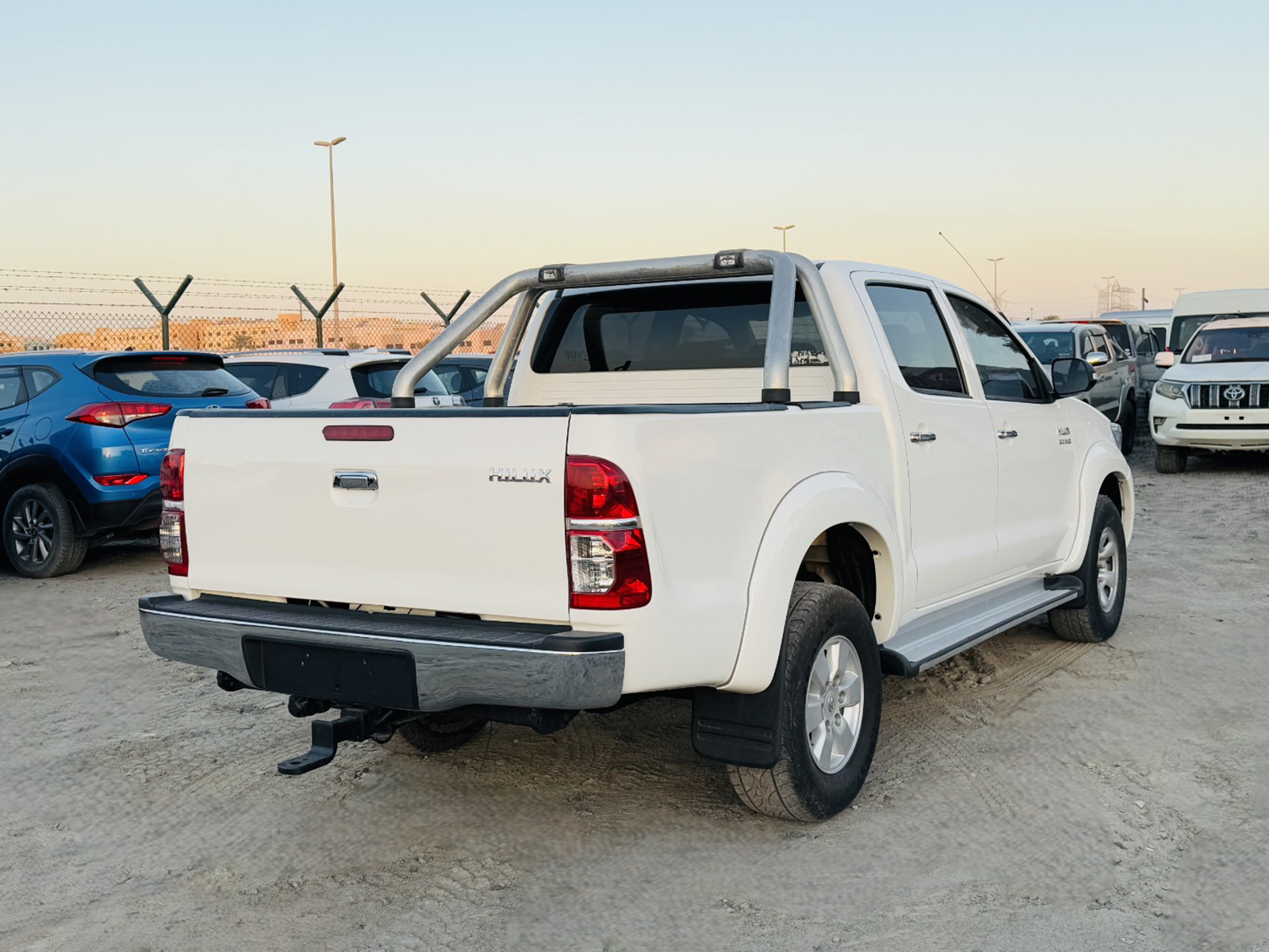
								Toyota Hilux 2010 Model Manual full									