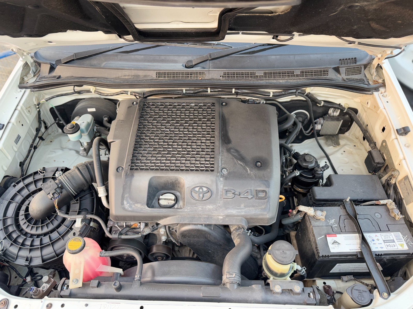 
								Toyota Hilux 2010 Model manual full									