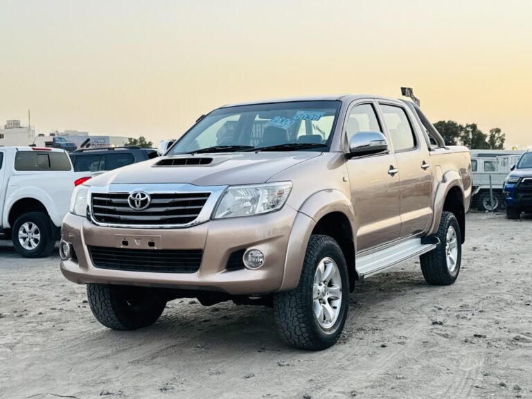Toyota Hilux 2010 AT