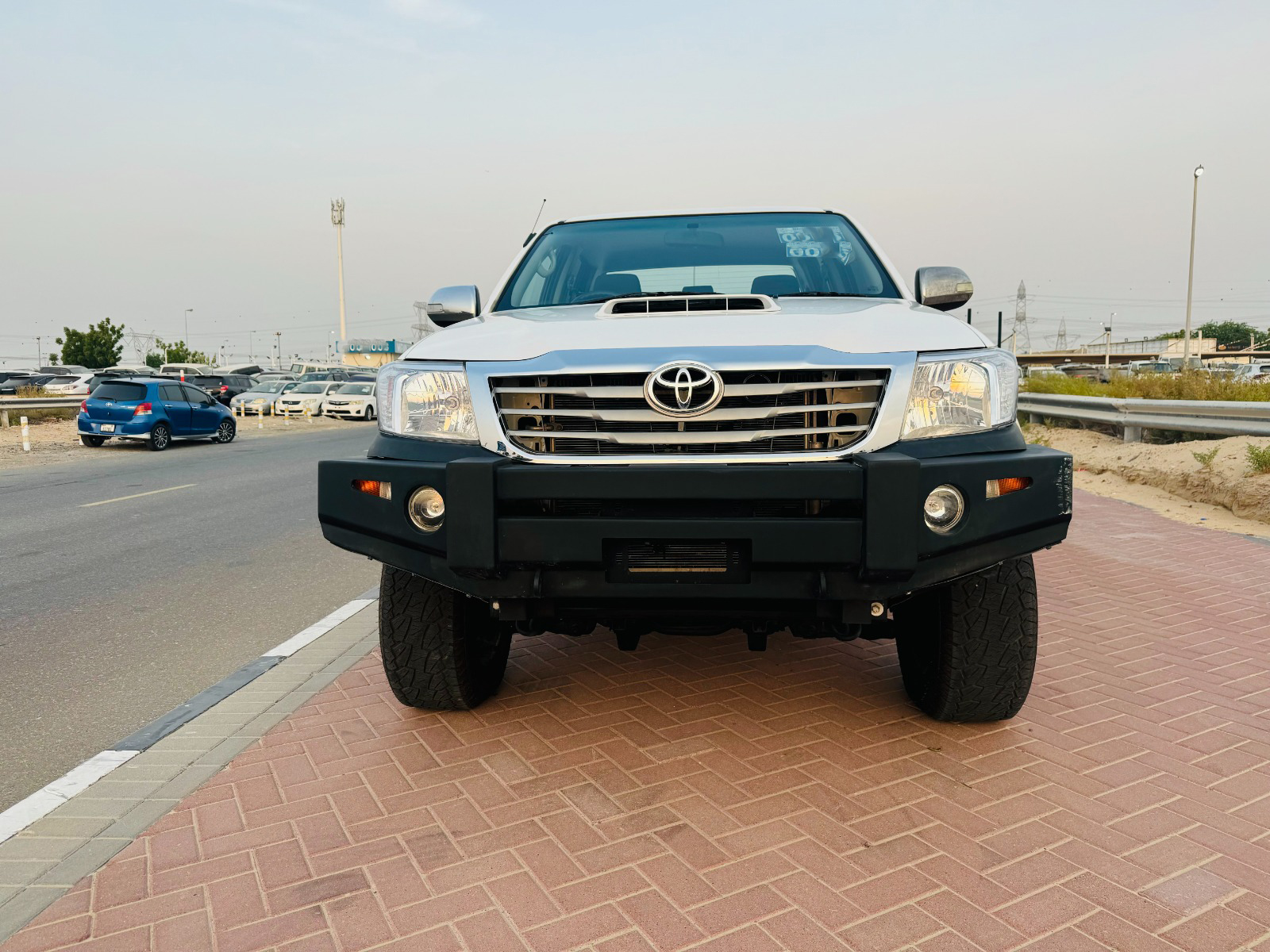 
								Toyota Hilux 2007 Model full									