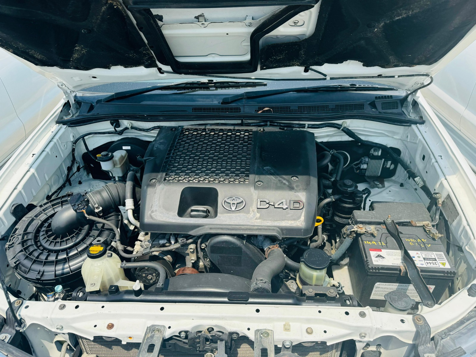 
								Toyota Hilux 2007 Model full									