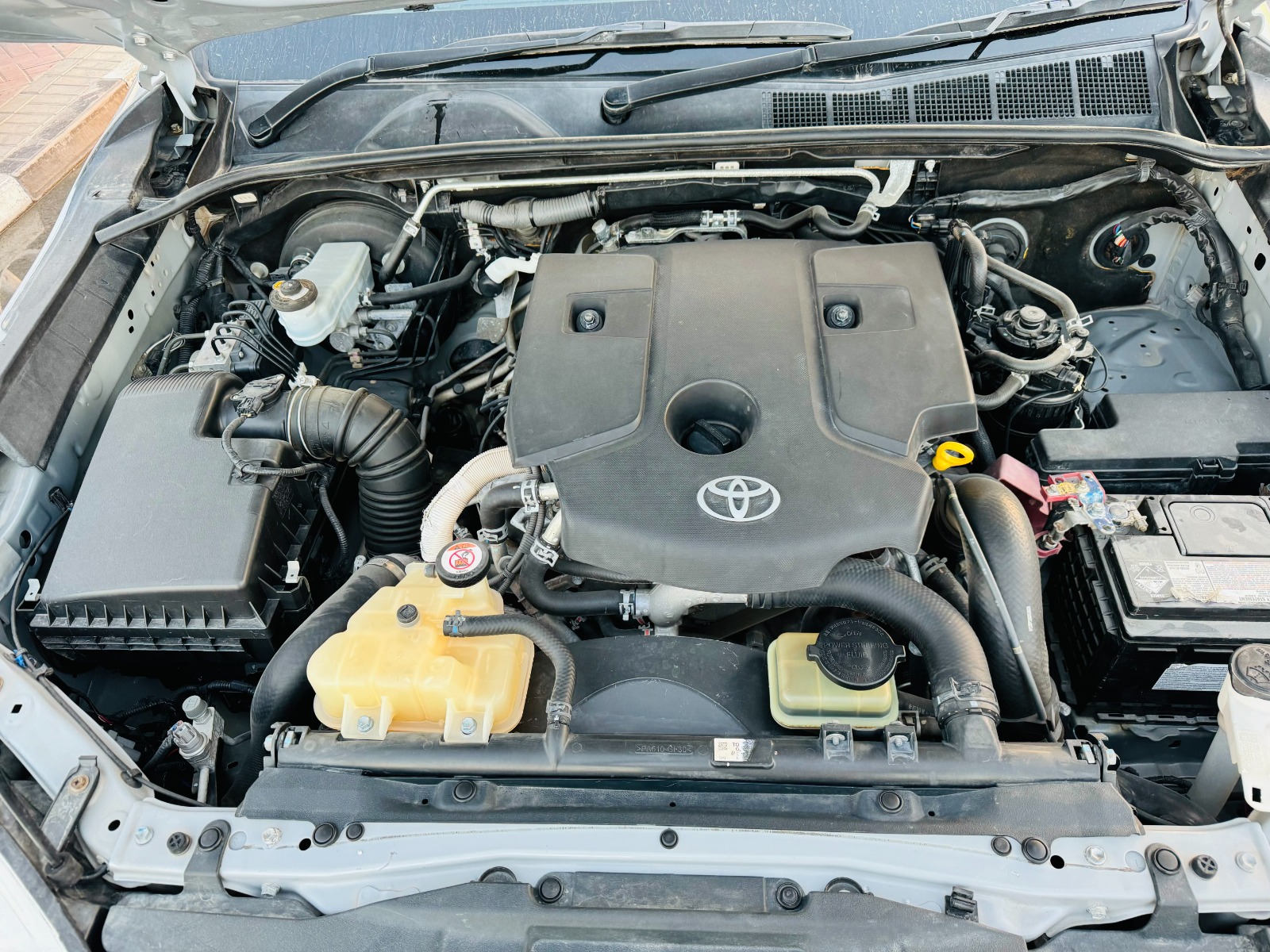 
								Toyota Hilux 2013 Model full									