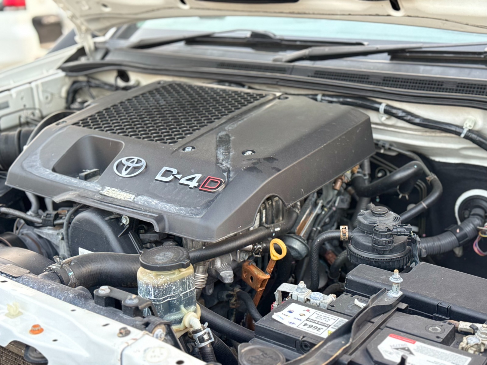 
								Toyota Hilux 2015 Model full									