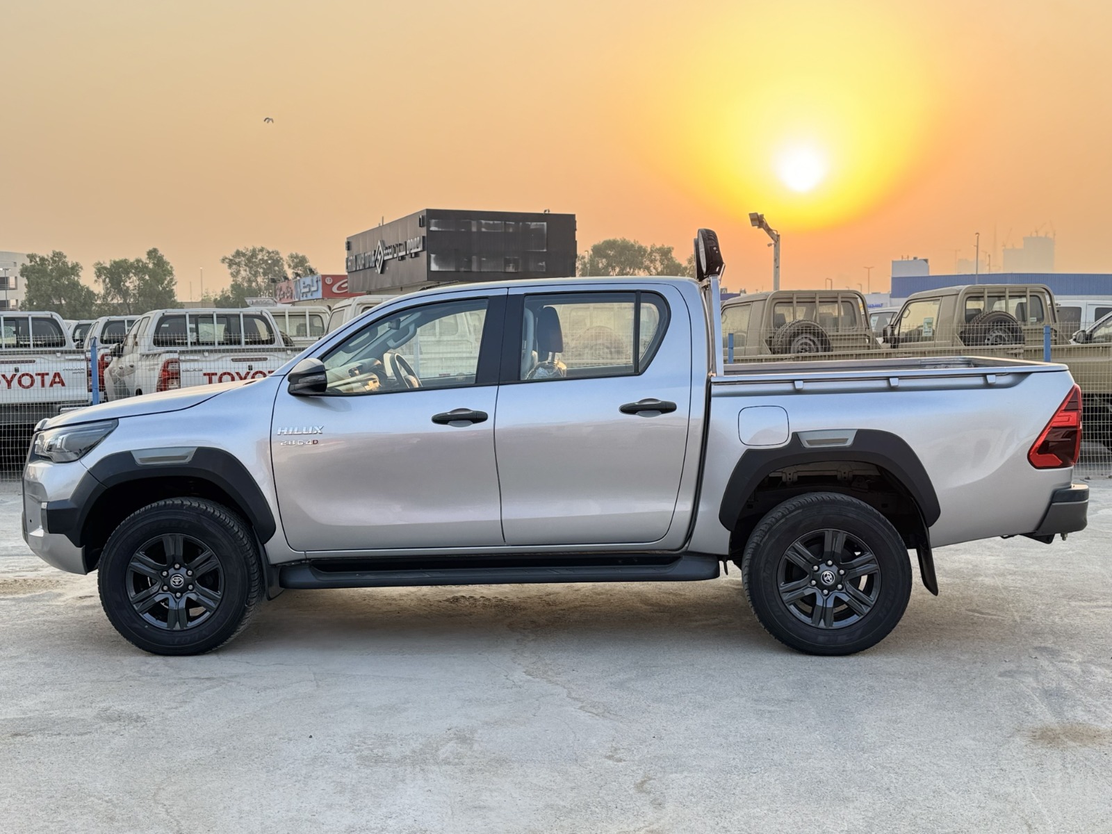 
								Toyota Hilux 2021 Model Manual full									