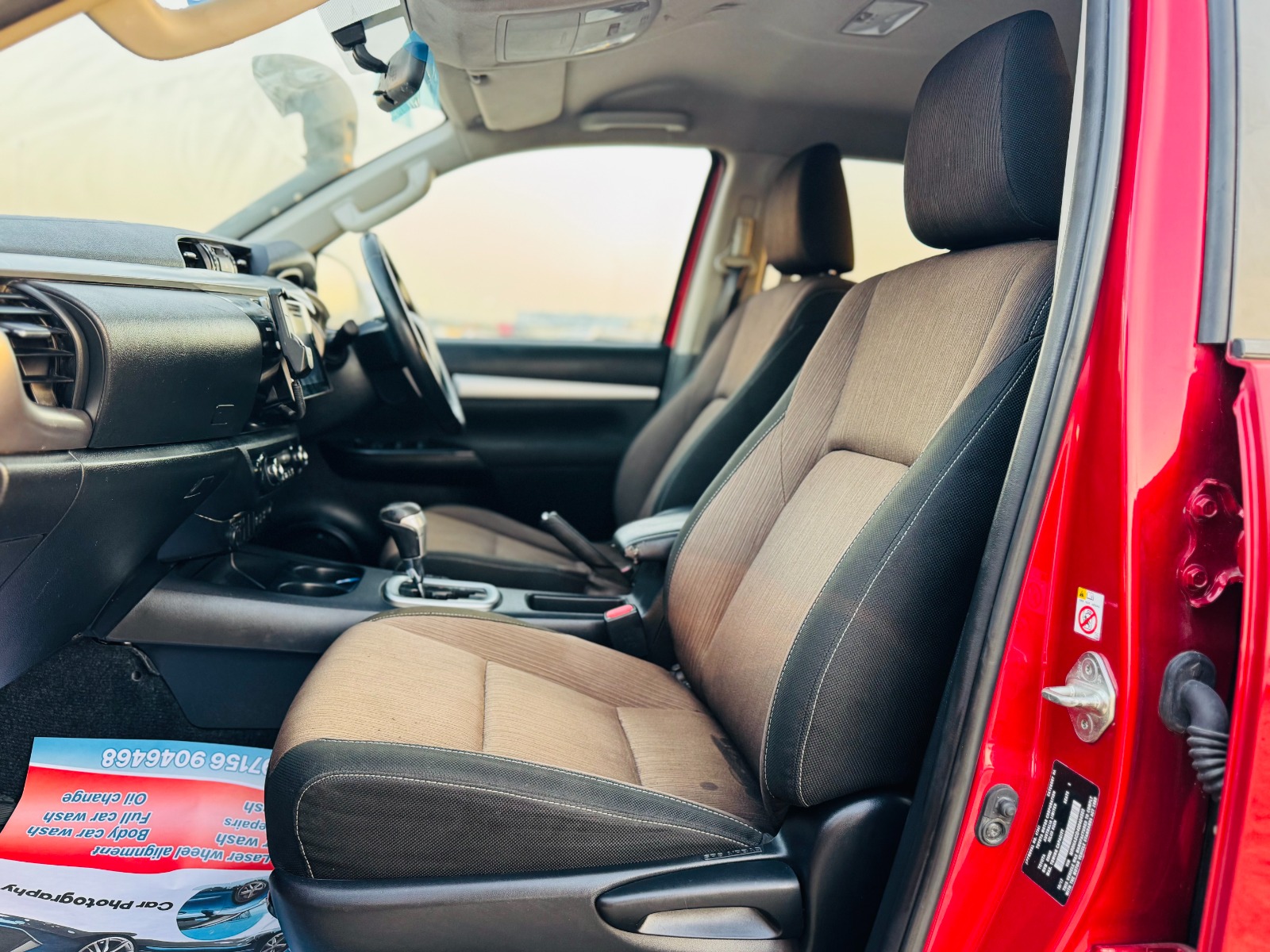 
								Toyota Hilux 2017 Model full									