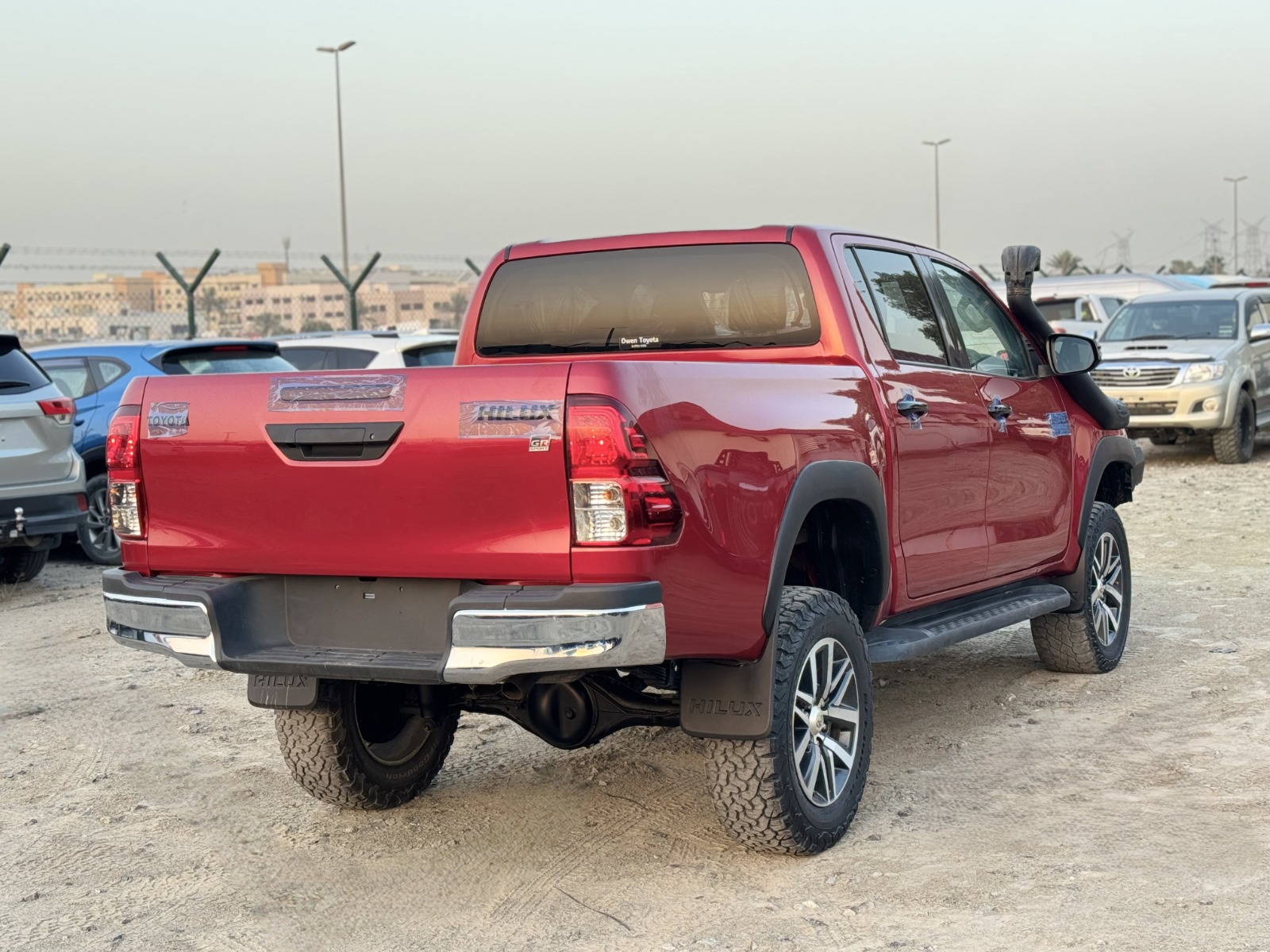 
								Toyota Hilux 2017 Model full									