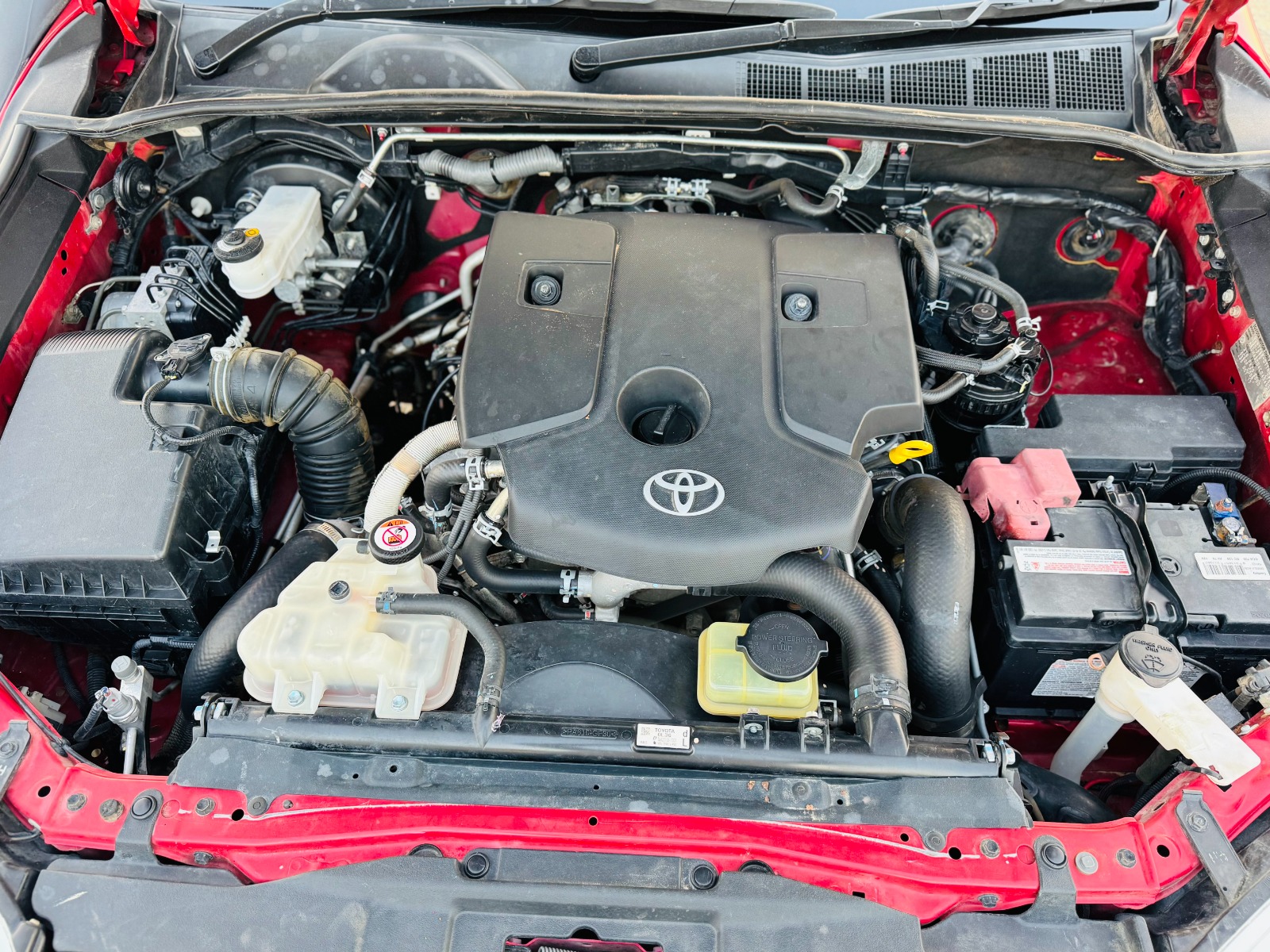 
								Toyota Hilux 2017 Model full									