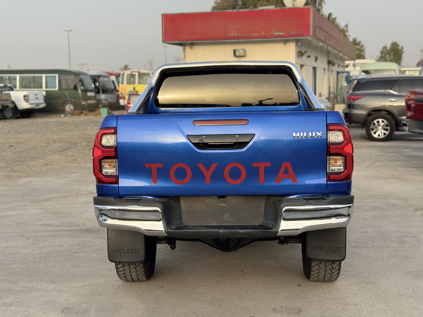 
								Toyota Hilux 2017 Model full									