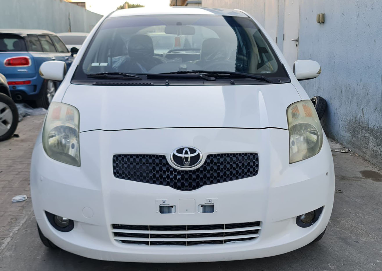 
								Toyota Yaris Model 2010 full									