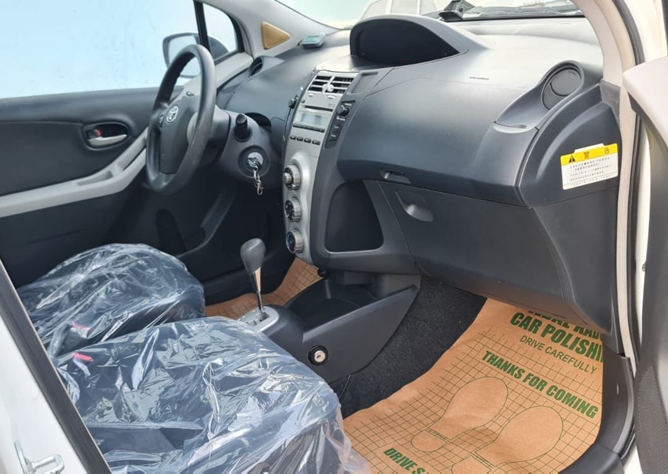 
								Toyota Yaris Model 2010 full									