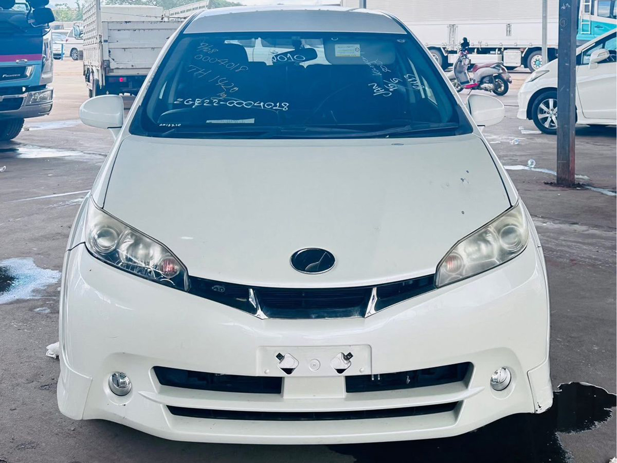 
								Toyota Wish Model 2011 full									