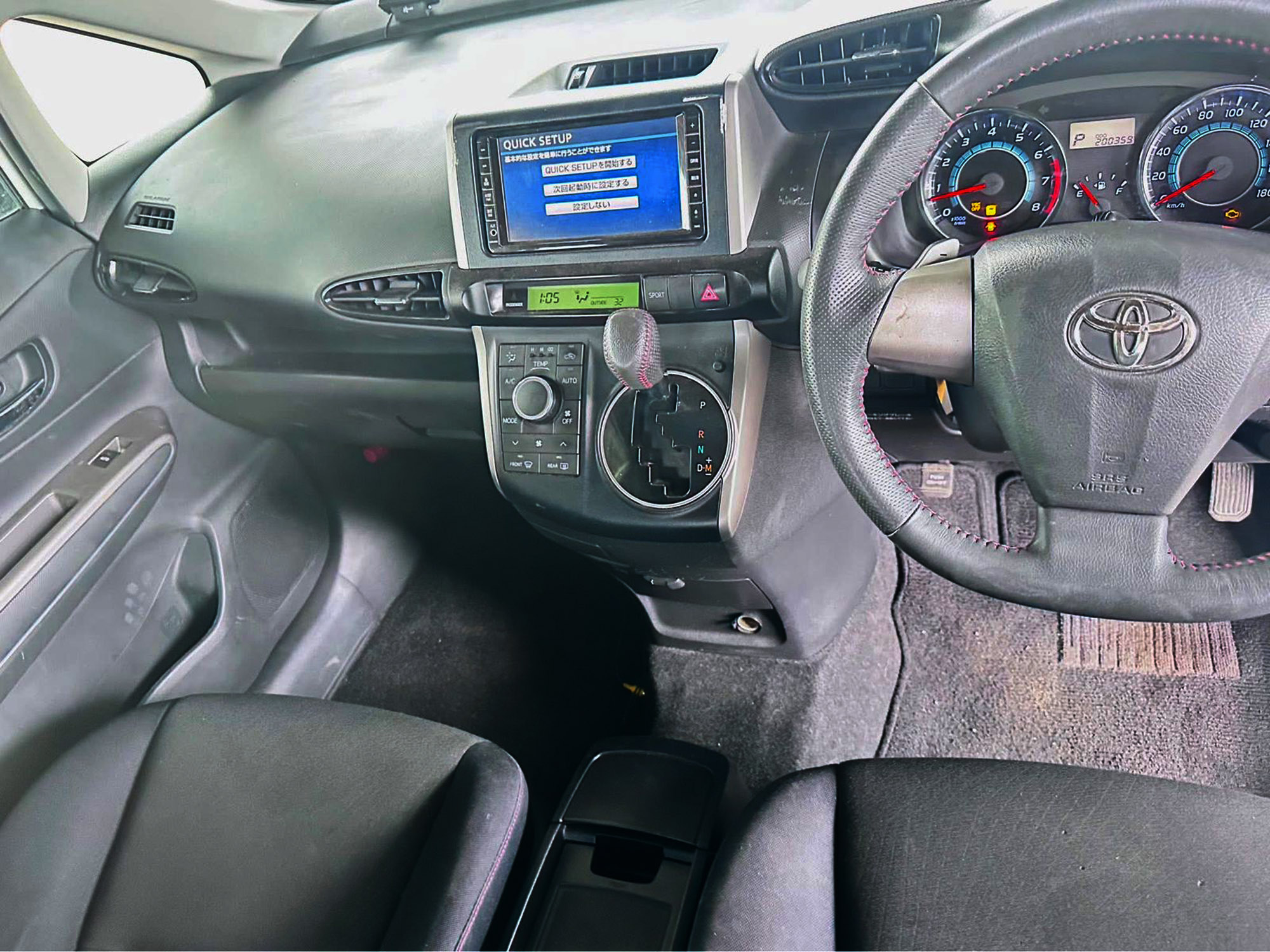 
								Toyota Wish Model 2011 full									
