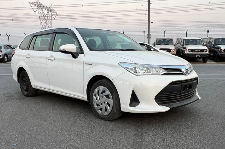 Toyota Fielder Hybrid Model 2017