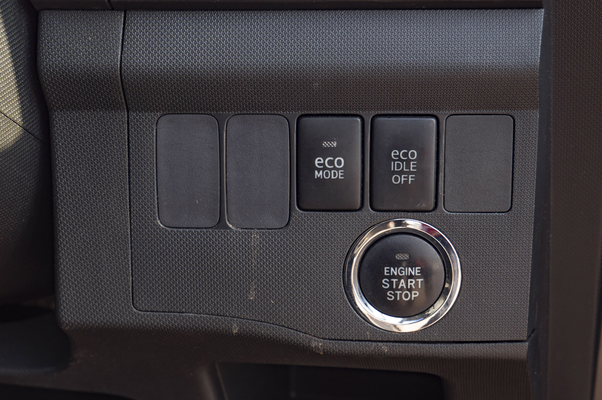 
								Daihatsu move X Model 2012 full									