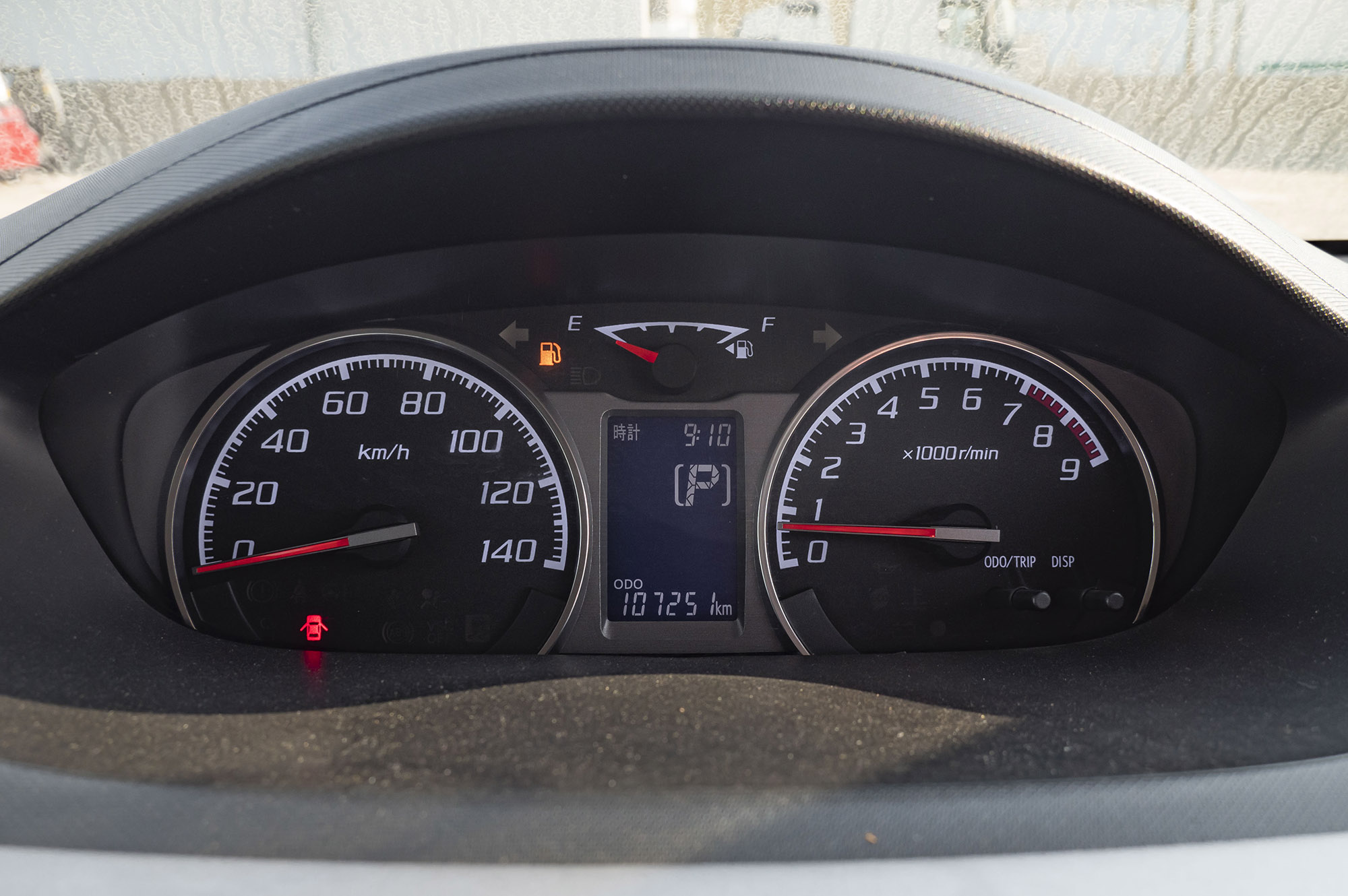 
								Daihatsu move X Model 2012 full									