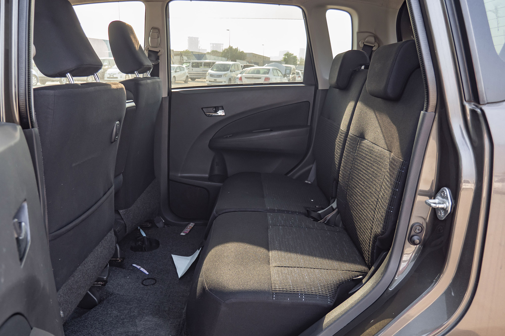 
								Daihatsu move X Model 2012 full									