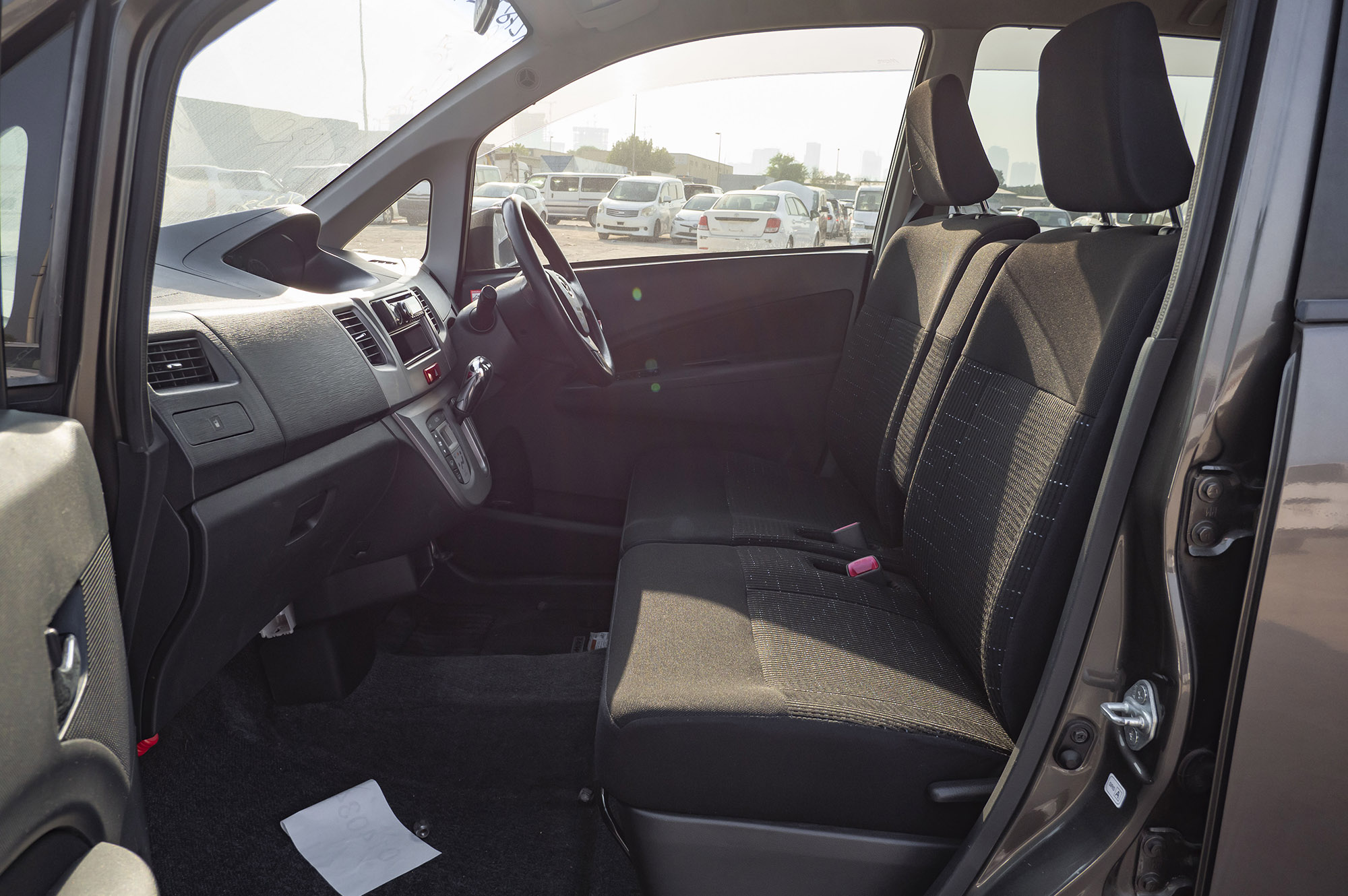 
								Daihatsu move X Model 2012 full									