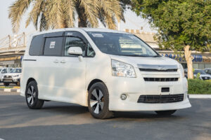 Toyota Noah Model 2010
