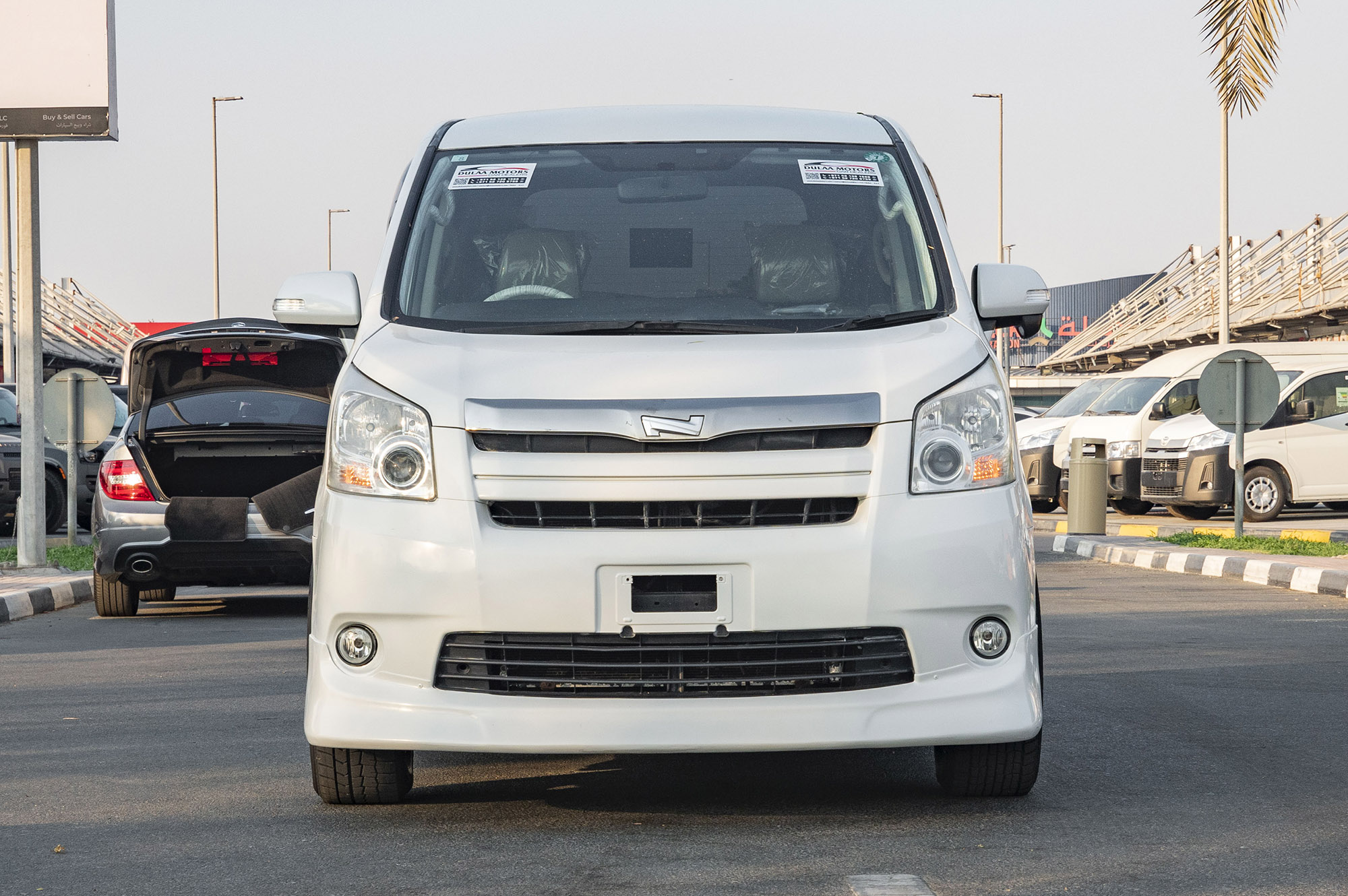 
								Toyota Noah Model 2010 full									