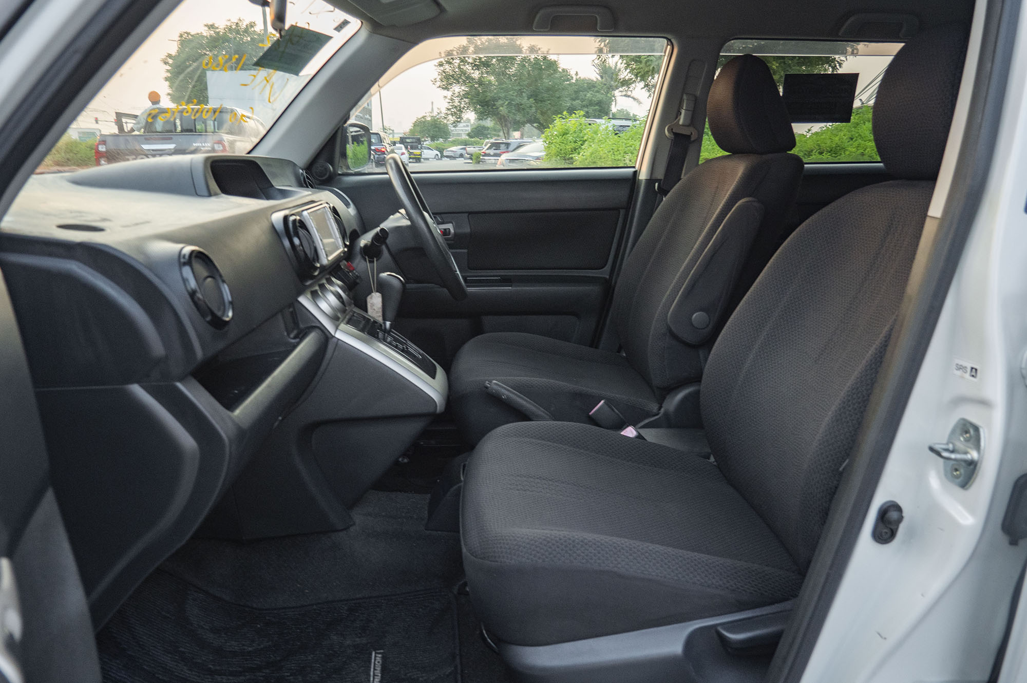 
								TOYOTA COROLLA RUMION MODEL 2010 full									