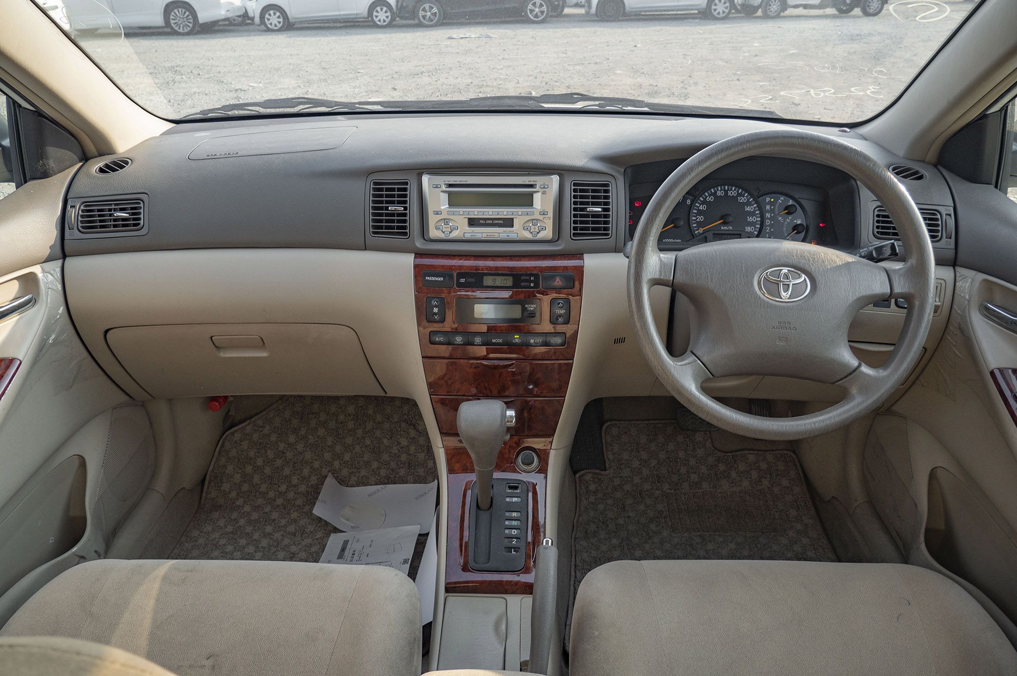 
								Toyota Corolla G Model 2004 full									