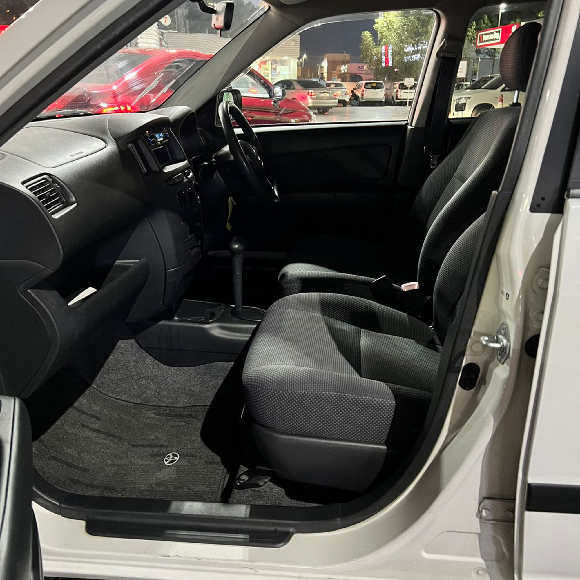 
								Toyota Succeed Model 2014 full									