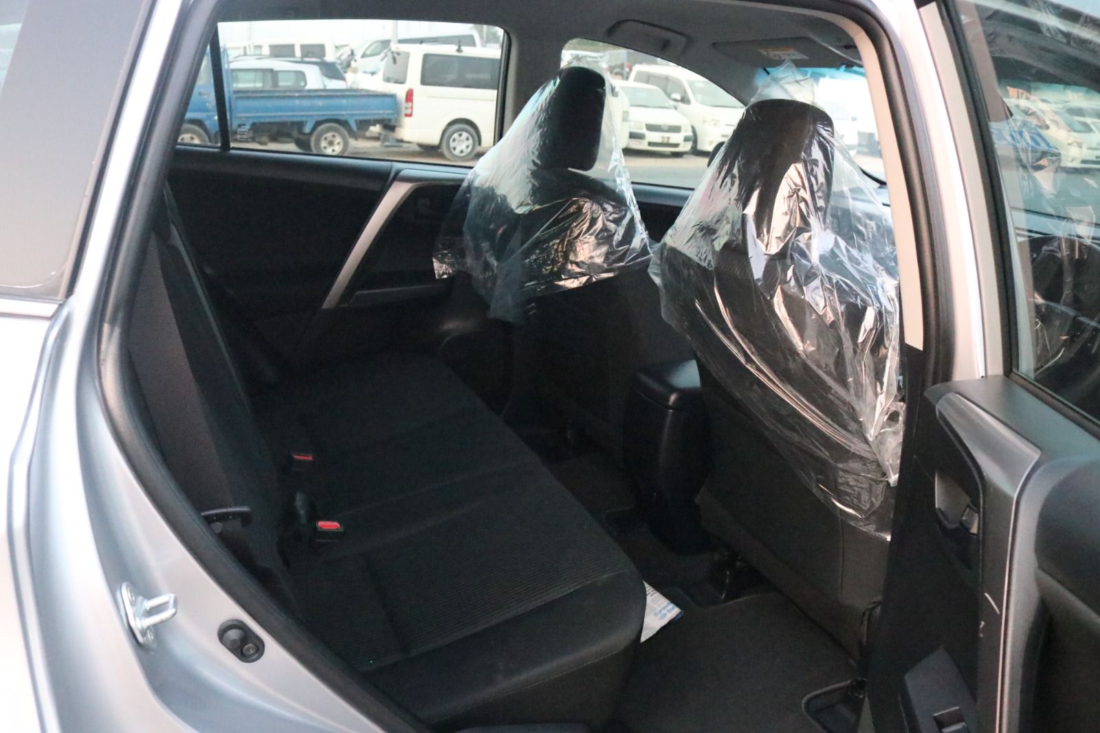 
								Toyota Rav4 Model 2018 full									