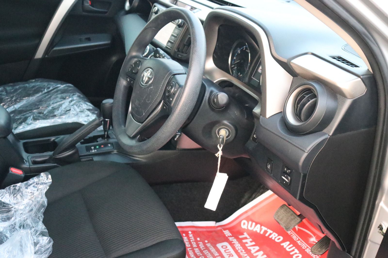 
								Toyota Rav4 Model 2018 full									