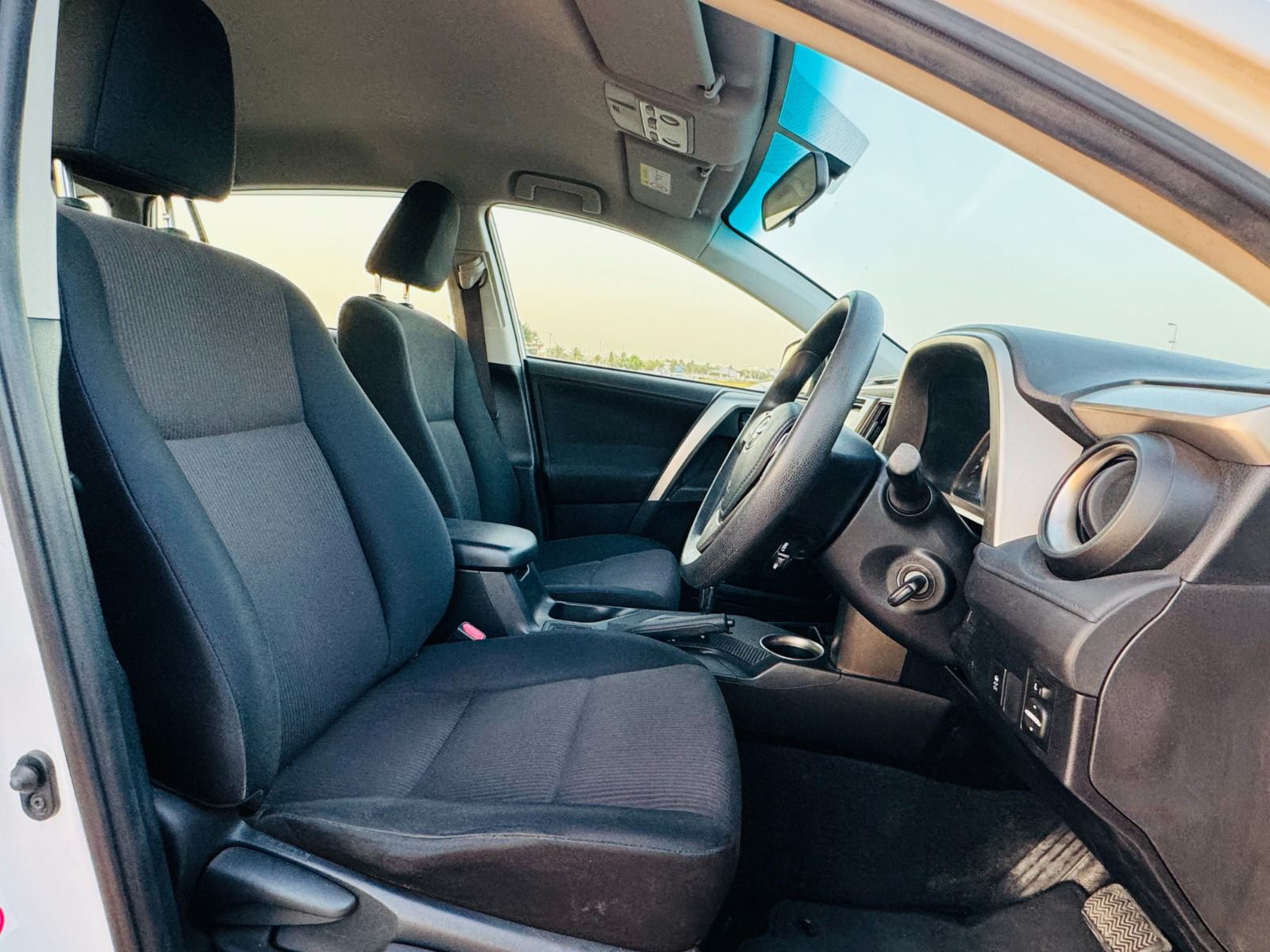 
								Toyota Rav4 Model 2013 full									