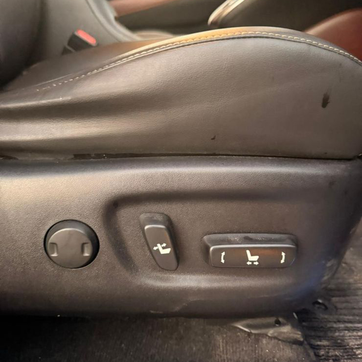 
								Toyota Harrier Model 2015 full									