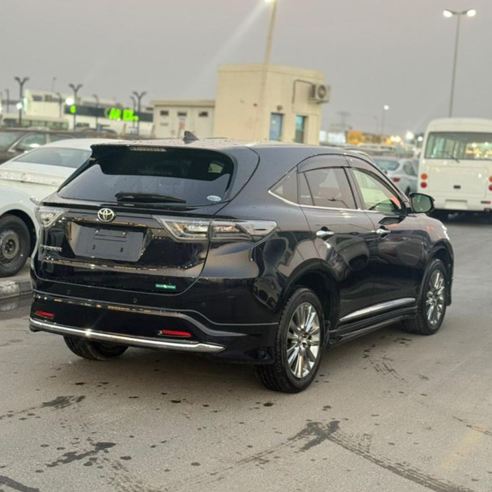 
								Toyota Harrier Model 2015 full									