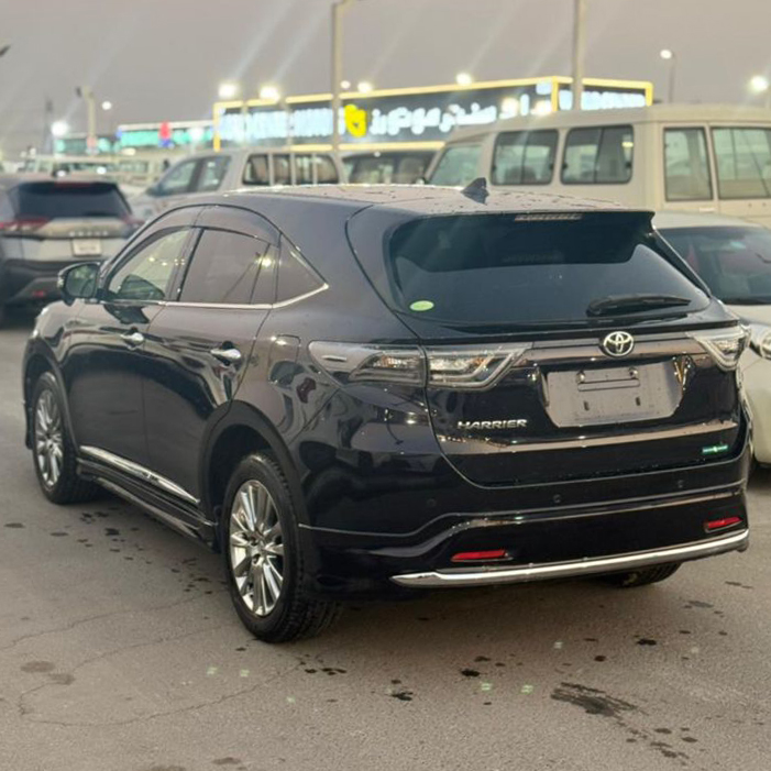 
								Toyota Harrier Model 2015 full									