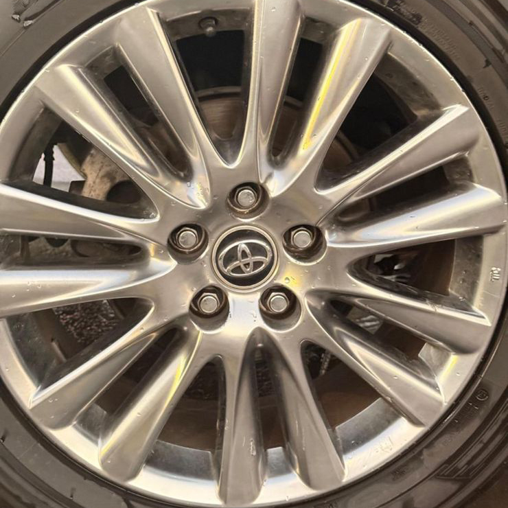 
								Toyota Harrier Model 2015 full									