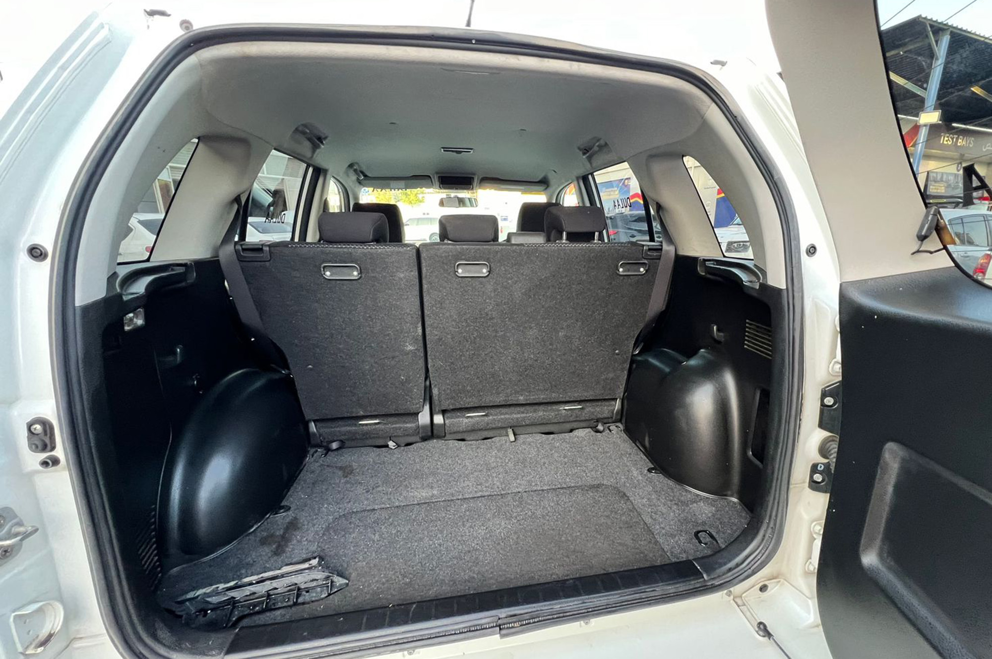 
								Suzuki Escudo 4WD Model 2009 full									