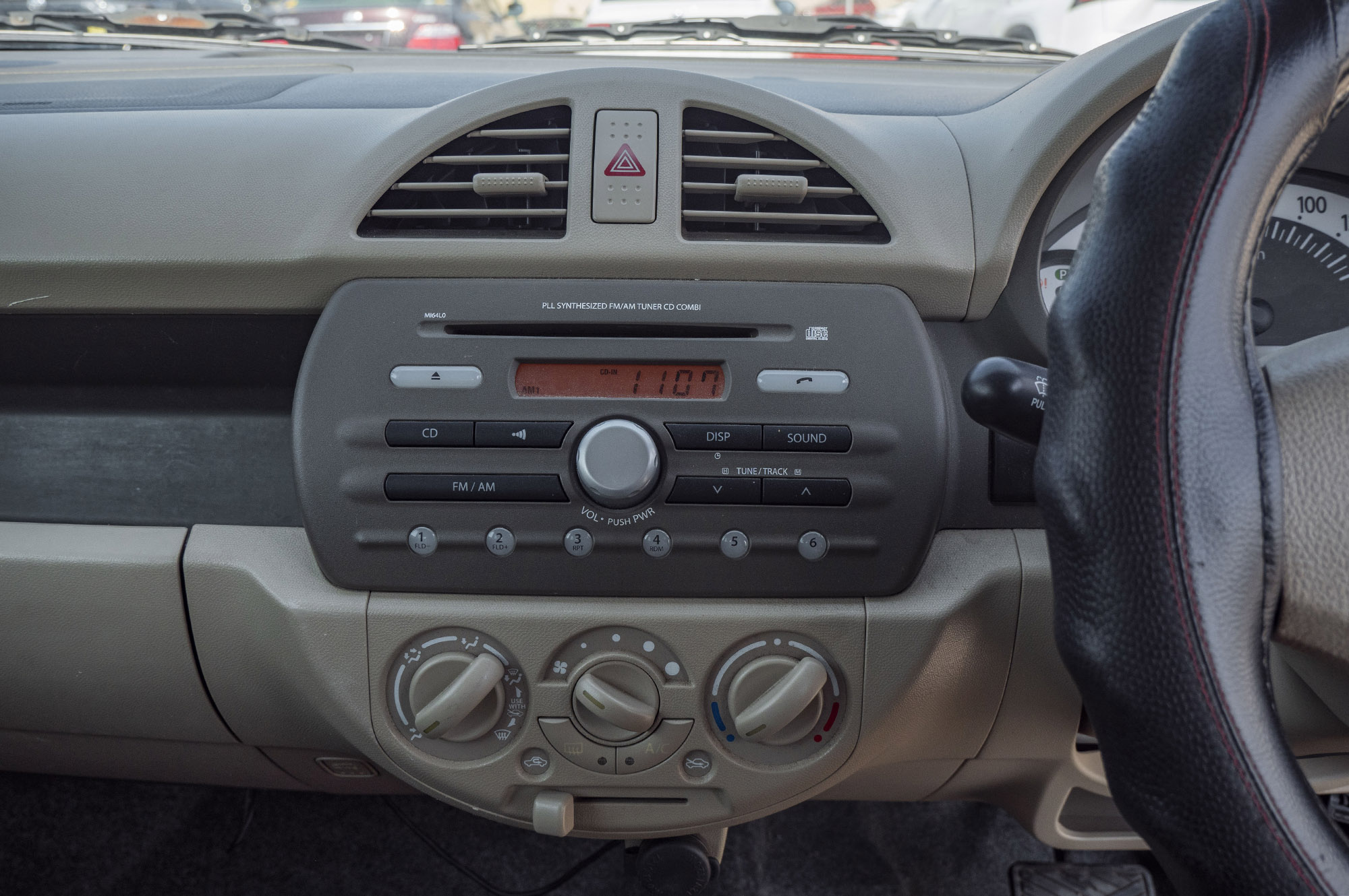 
								Suzuki Alto Model 2011 full									