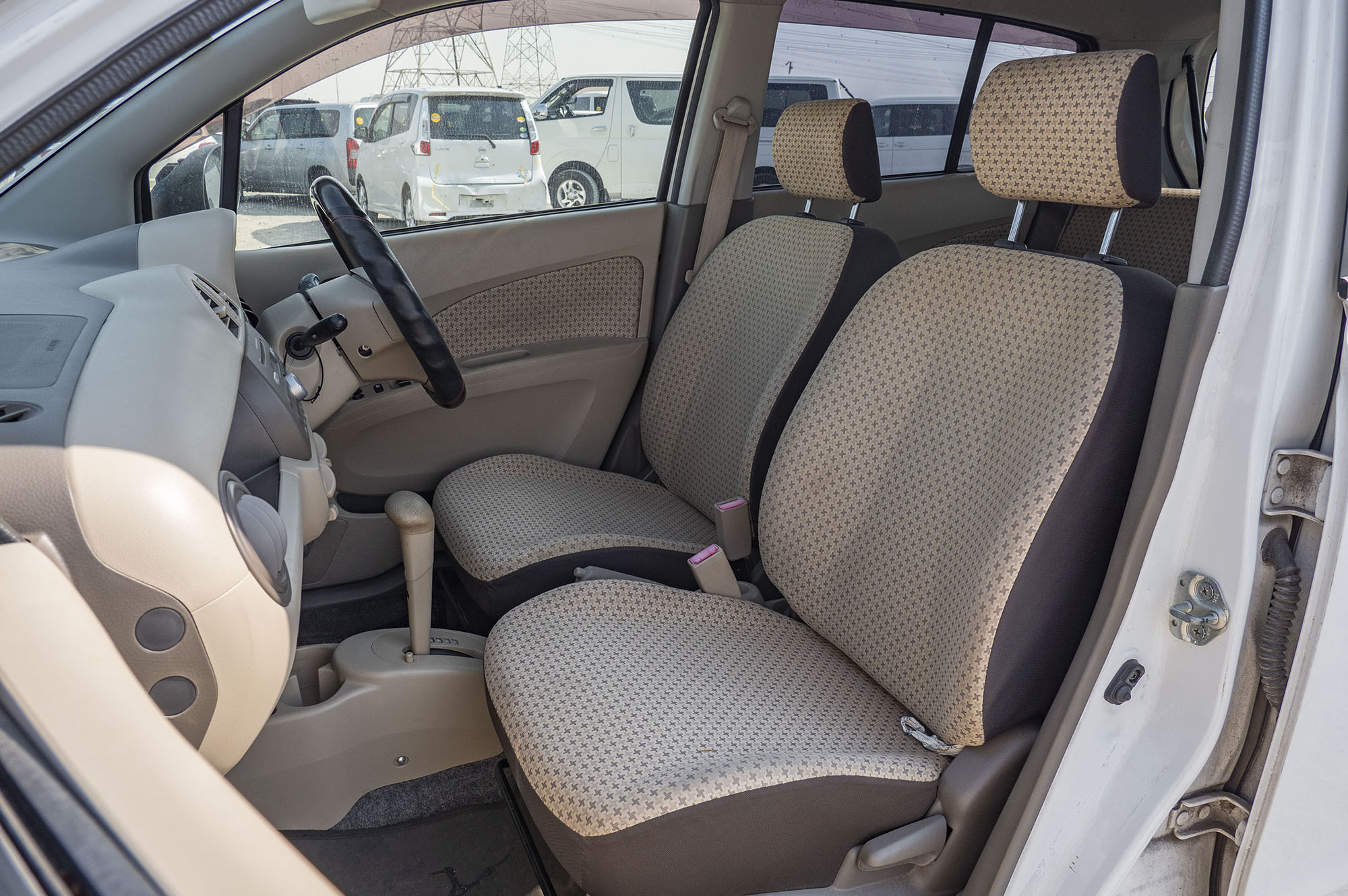 
								Suzuki Alto Model 2011 full									